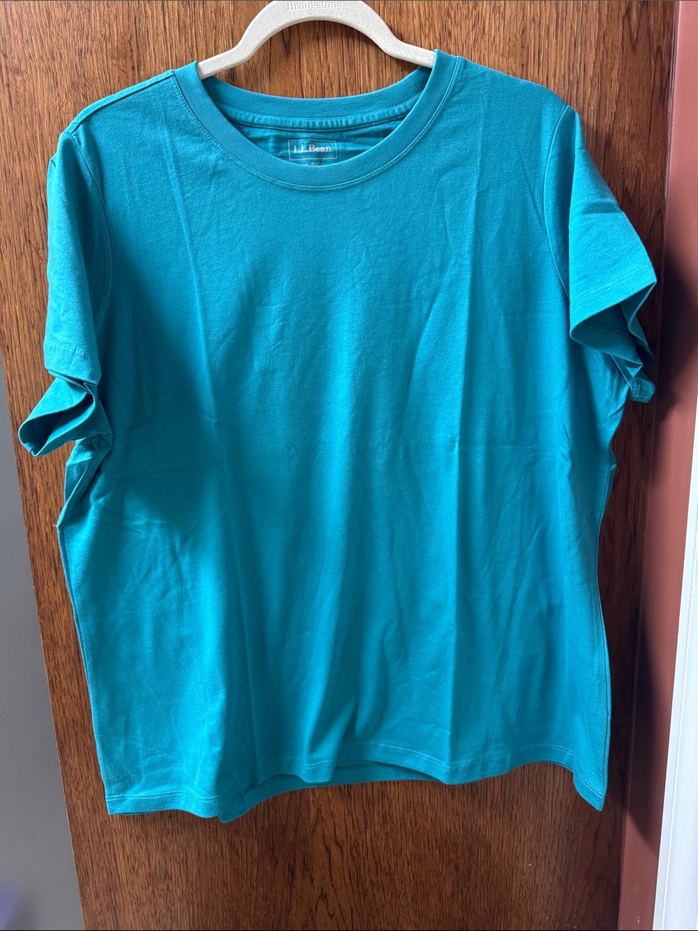L.L. Bean Short-Sleeve Crewneck Tee in Teal